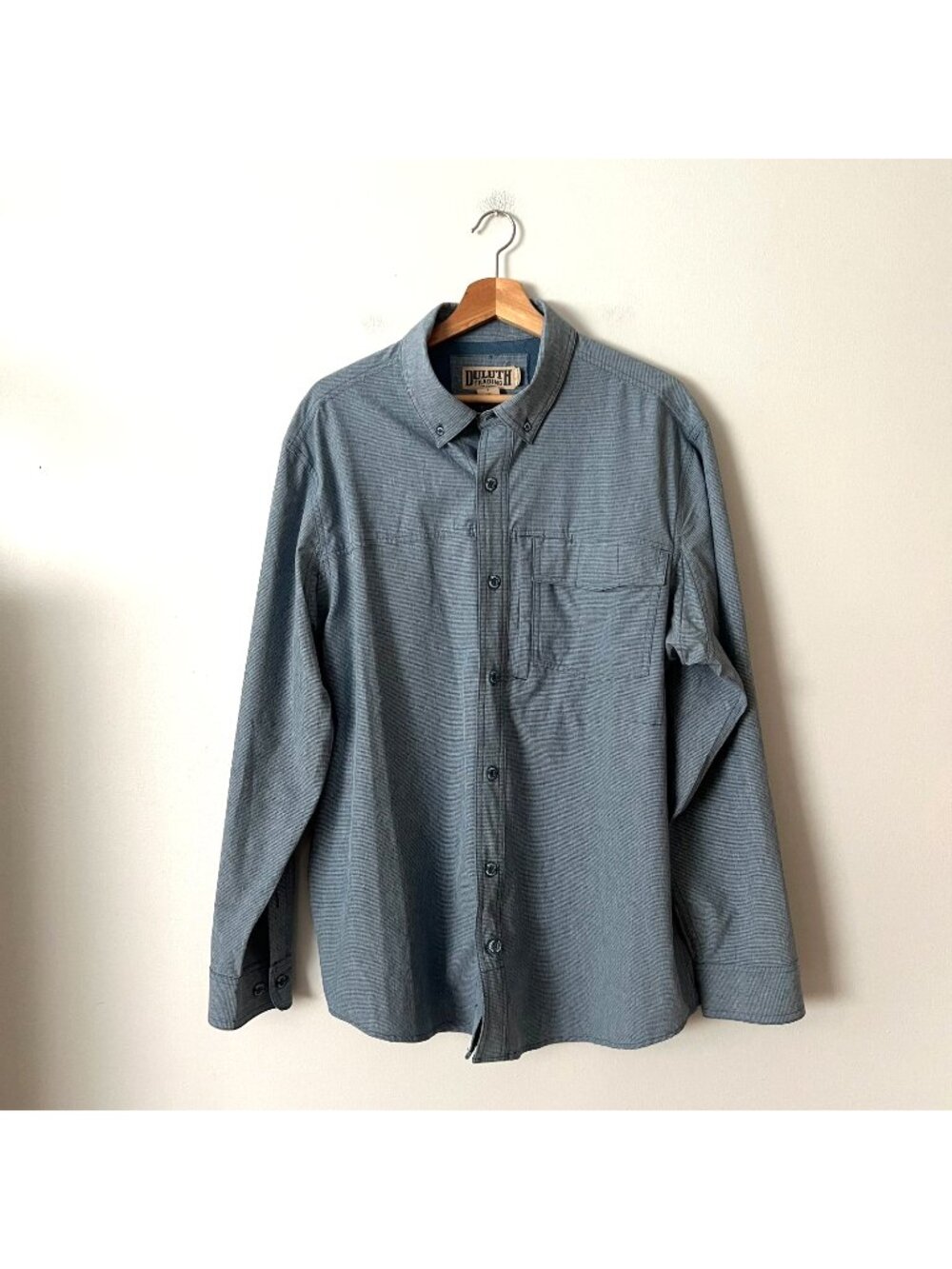 Duluth Trading Co Men's Sol Survivor Long Sleeve Button Down Active Shirt Size L